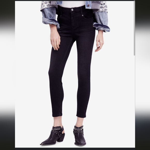 Free People " Mara " Black Wash Skinny size 24 - Picture 3 of 7